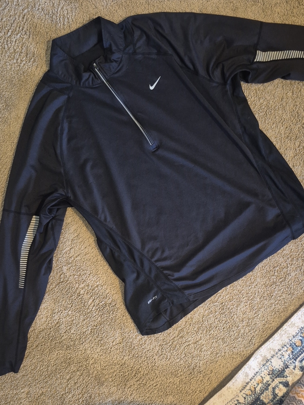 Nike Black Women’s Long-Sleeve Quarter-Zip Training Top